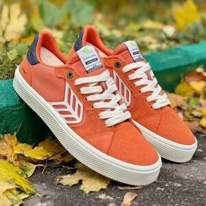 Cariuma Catiba Pro 2.0 Burnt Orange Suede Navy Skate Shoes Mens Sneakers